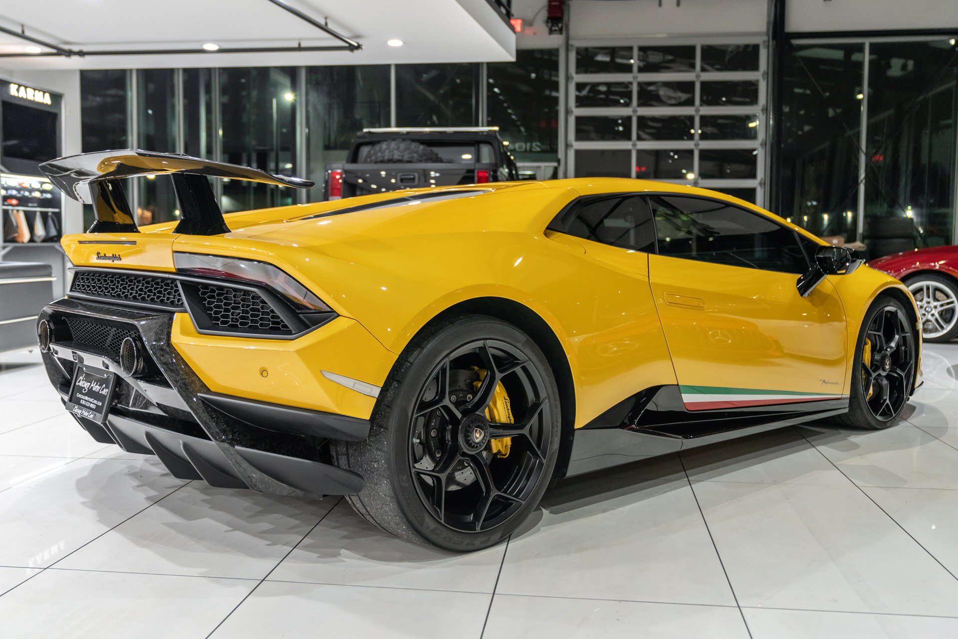 Used 2018 Lamborghini Huracan Performante AWD/4WD image 4