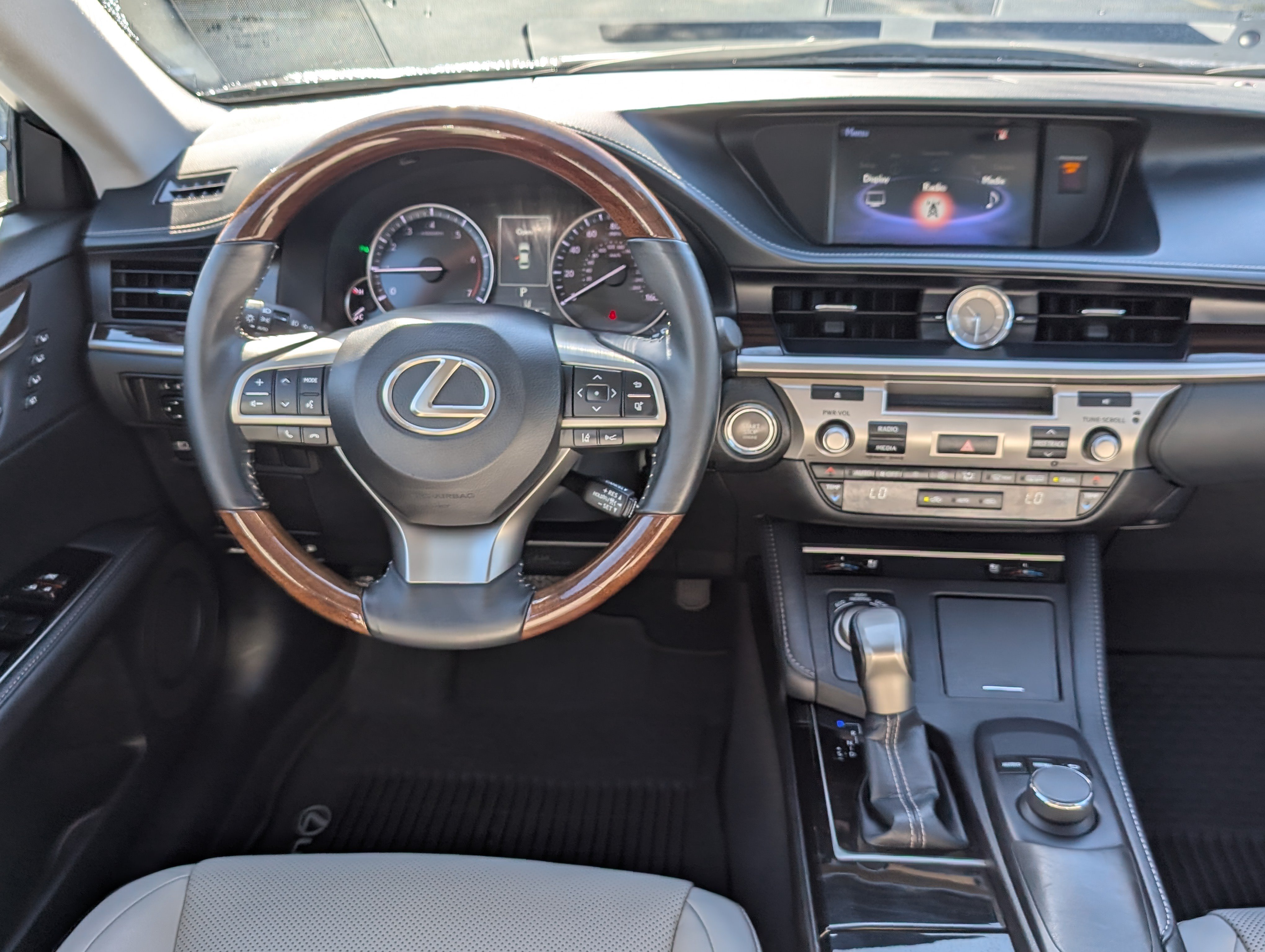 Used 2018 Lexus ES 350 w/ Premier Package FWD image 13