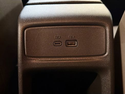 Used 2025 Chevrolet Trax ACTIV FWD image 24