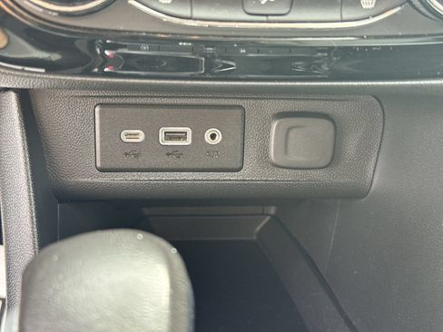 Certified 2023 Buick Encore GX Preferred w/ Cold Weather Comfort Package FWD image 34
