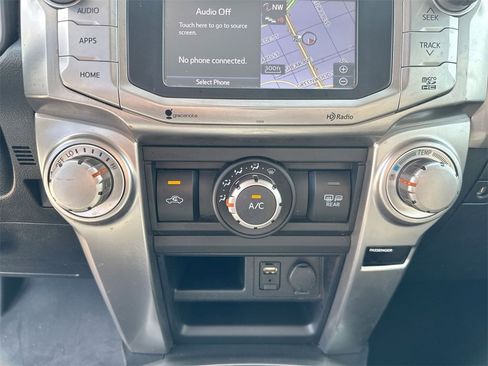 Used 2014 Toyota 4Runner SR5 image 25