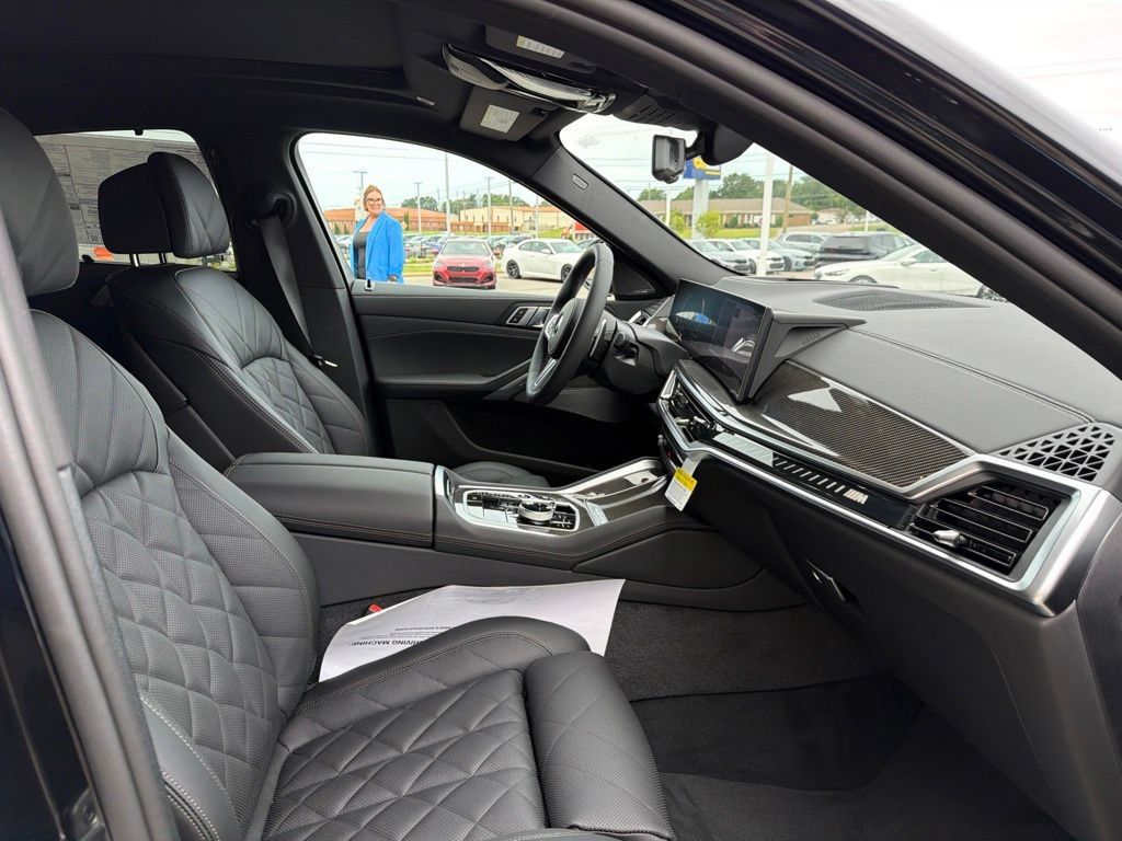 New 2027 BMW X6 M60i AWD/4WD image 21