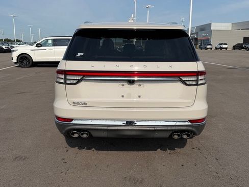 Used 2020 Lincoln Aviator Reserve w/ Equipment Group 202A AWD/4WD image 6
