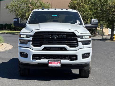 New 2026 RAM 3500 Big Horn AWD/4WD image 8