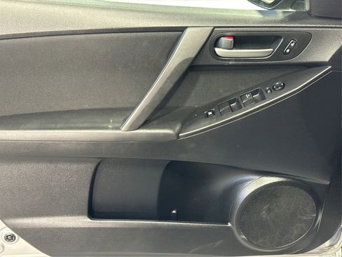 Used 2012 MAZDA MAZDA3 i Sport image 21