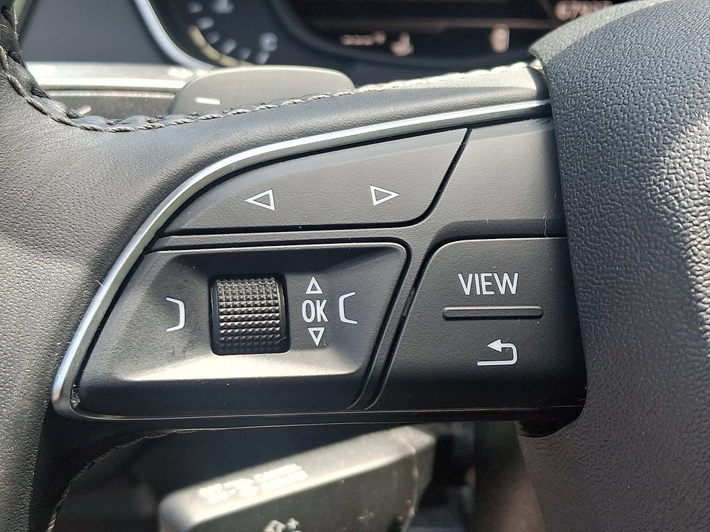 Used 2019 Audi SQ5 Premium Plus w/ Premium Plus Package AWD/4WD image 23