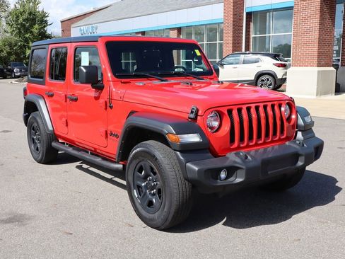 Used 2022 Jeep Wrangler Unlimited Sport image 4