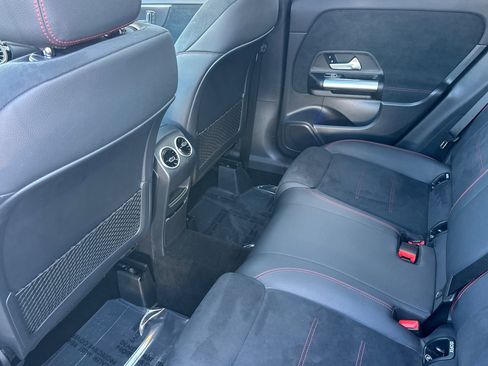 Certified 2025 Mercedes-Benz GLA 250 4MATIC image 12