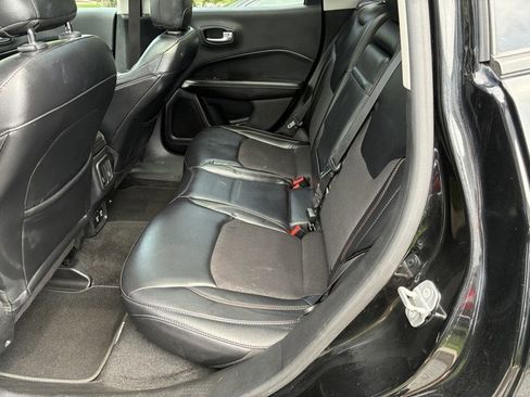 Used 2017 Jeep Compass Latitude w/ Popular Equipment Group AWD/4WD image 14