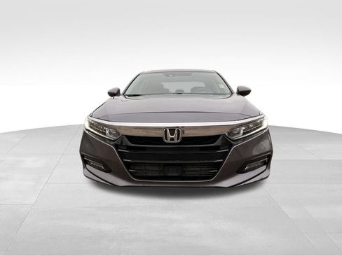 Used 2018 Honda Accord EX image 9