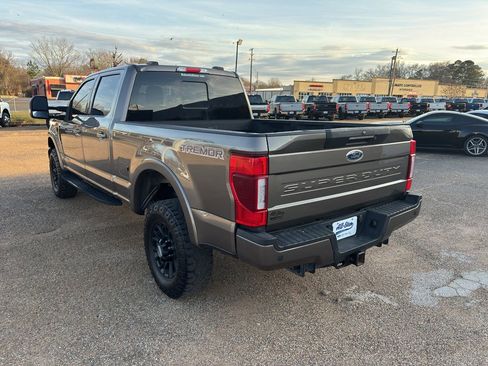 Used 2022 Ford F350 Lariat w/ Tremor Off-Road Package image 3