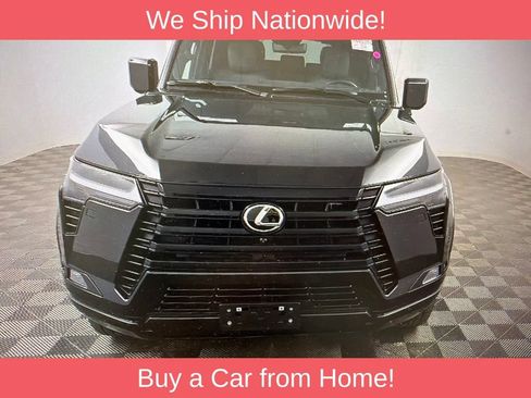 Used 2026 Lexus GX 550 w/ Accessory Package (2T) AWD/4WD image 2