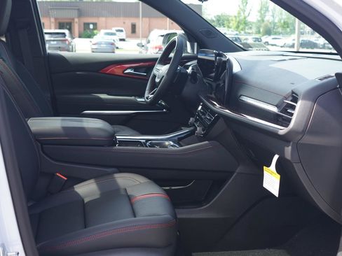New 2026 Chevrolet Traverse RS AWD/4WD image 31
