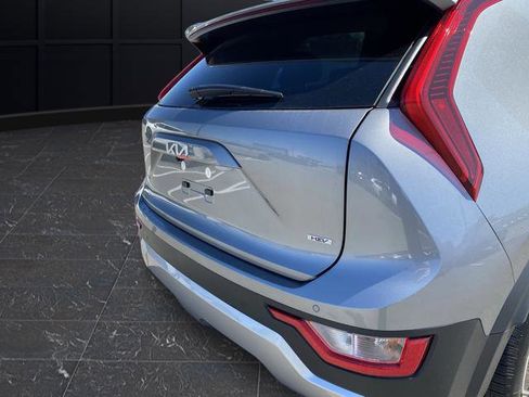 New 2026 Kia Niro EX FWD image 45