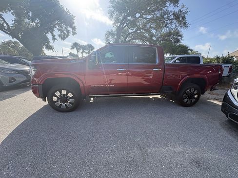 Used 2024 GMC Sierra 2500 Denali w/ Denali Reserve Package AWD/4WD image 4