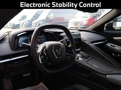 Used 2024 Chevrolet Corvette Stingray Preferred Cpe w/ Z51 Performance Package RWD image 17