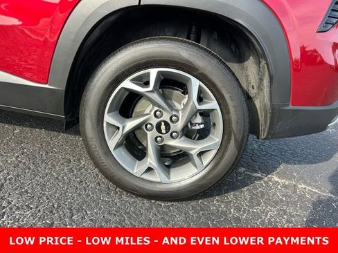 Used 2025 Chevrolet Trax LT image 10