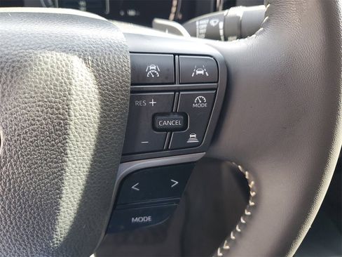 Used 2025 Toyota Camry LE image 21