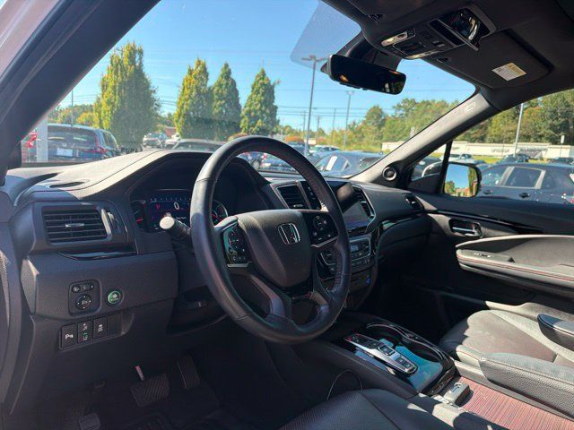 Used 2021 Honda Pilot Black Edition image 15
