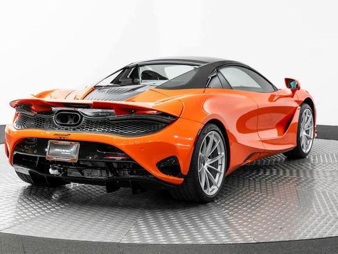 New 2025 McLaren 750S Spider image 4