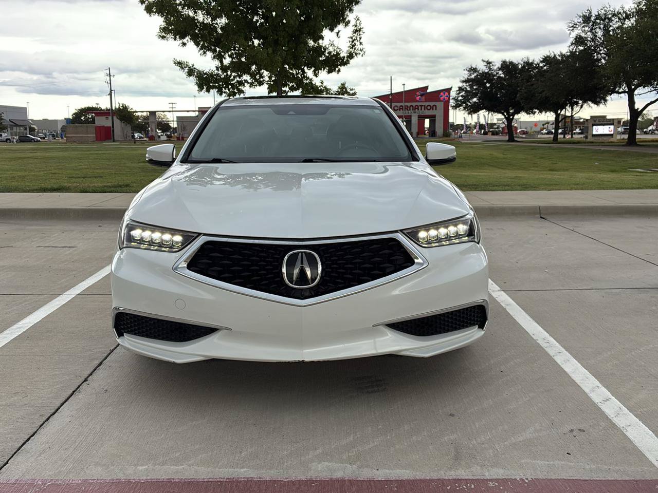 Used 2020 Acura TLX FWD image 2