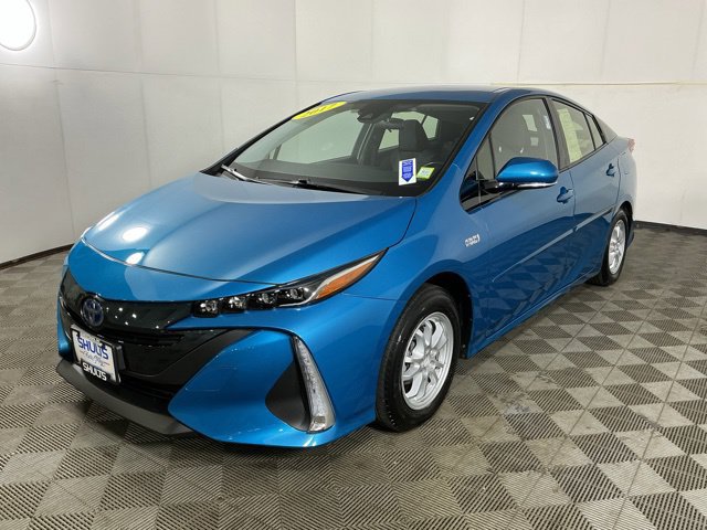 Used 2017 Toyota Prius Prime Plus FWD image 4