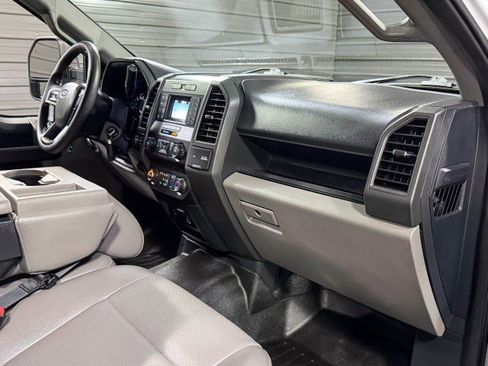 Used 2022 Ford F250 XL w/ Power Equipment Group image 15
