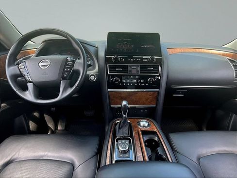 Used 2024 Nissan Armada SL w/ Captain's Chairs Package AWD/4WD image 9