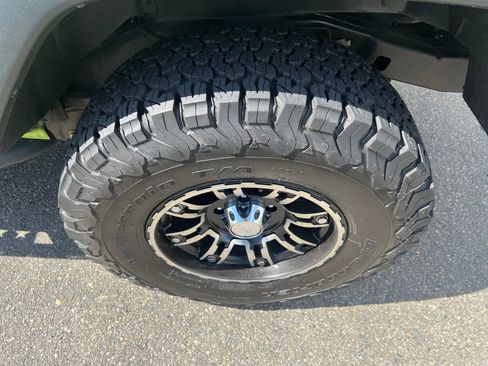 Used 2012 Jeep Wrangler Sport image 17