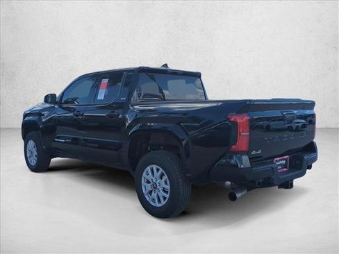 Used 2026 Toyota Tacoma SR5 AWD/4WD image 7