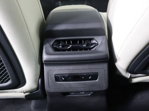 Used 2025 Audi Q6 e-tron Premium Plus w/ Premium Plus image 27