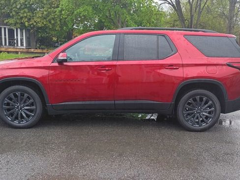 Used 2023 Chevrolet Traverse RS w/ LPO, Floor Liner Package AWD/4WD image 3