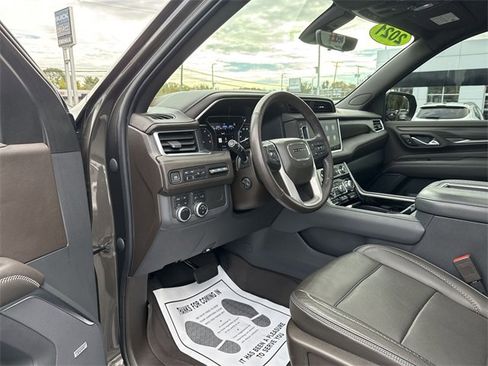 Certified 2021 GMC Yukon Denali w/ Denali Premium Package image 10