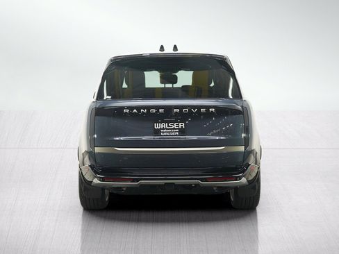 Used 2025 Land Rover Range Rover SE AWD/4WD image 4