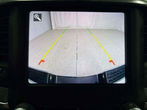 Used 2021 RAM 2500 Big Horn w/ Level 1 Equipment Group image 23