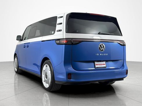 Used 2025 Volkswagen ID. Buzz 1st Edition AWD/4WD image 3