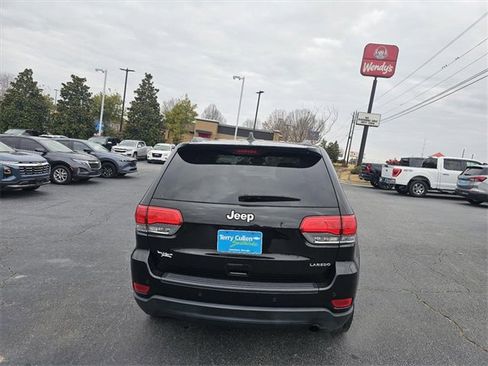 Used 2017 Jeep Grand Cherokee Laredo w/ Quick Order Package 2BE image 6