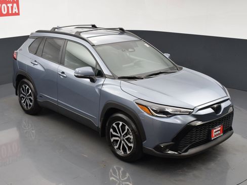 Used 2024 Toyota Corolla Cross AWD Hybrid image 23