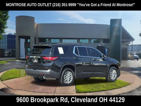Used 2023 Chevrolet Traverse LT FWD image 4