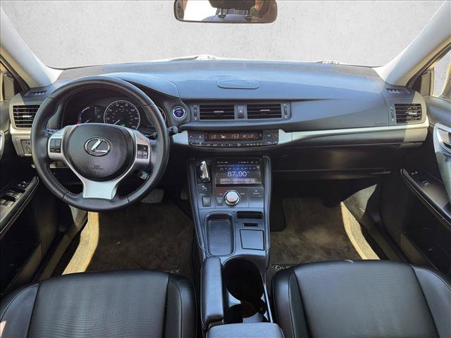 Used 2013 Lexus CT 200h FWD image 17