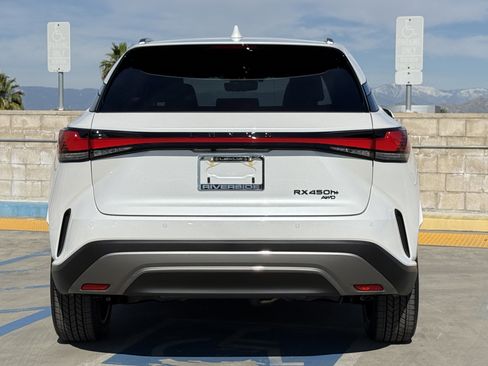 New 2026 Lexus RX 450h AWD image 10