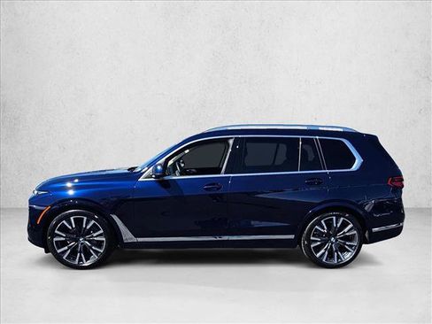 Used 2026 BMW X7 xDrive40i AWD/4WD image 8