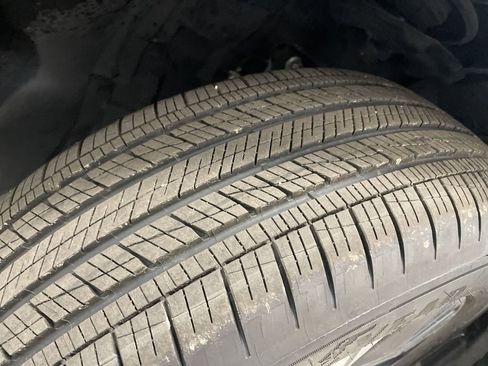 Used 2023 Nissan Rogue SV w/ SV Premium B Package image 36