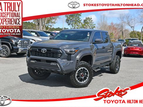 Certified 2025 Toyota Tacoma TRD Off-Road image 1