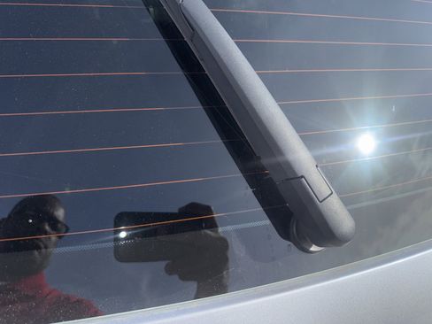 Used 2024 Hyundai Venue SEL image 10