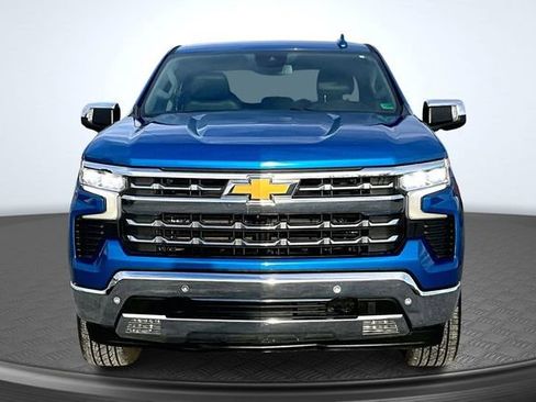 Used 2023 Chevrolet Silverado 1500 LTZ image 2