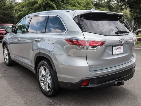 Used 2015 Toyota Highlander Limited Platinum AWD/4WD image 9