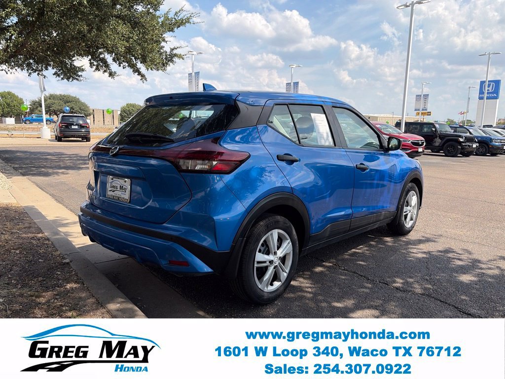 Used 2021 Nissan Kicks S FWD image 8