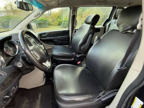 Used 2015 Dodge Grand Caravan American Value Package w/ UConnect Hands-Free Group image 13