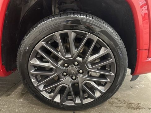 Used 2023 Jeep Compass Limited image 37